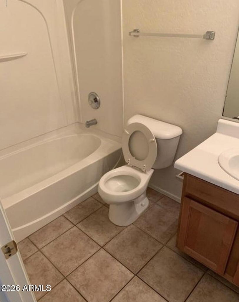 7034 W Mercer Lane - Photo 8