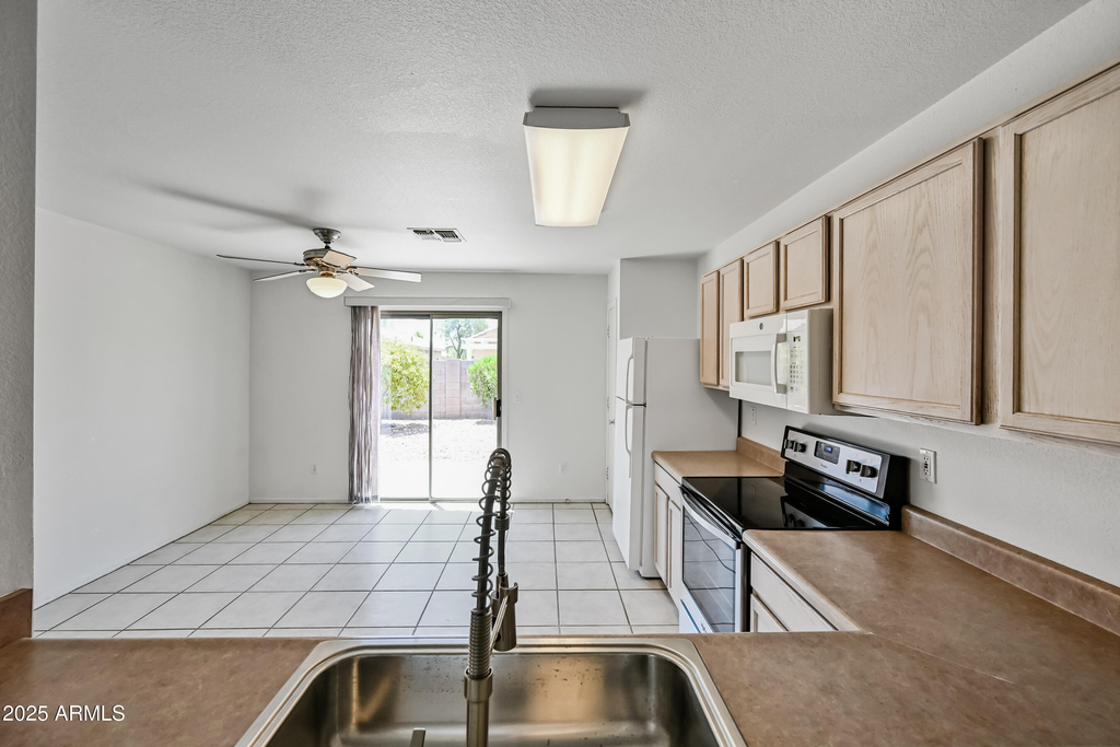 3057 W Lucia Drive - Photo 3