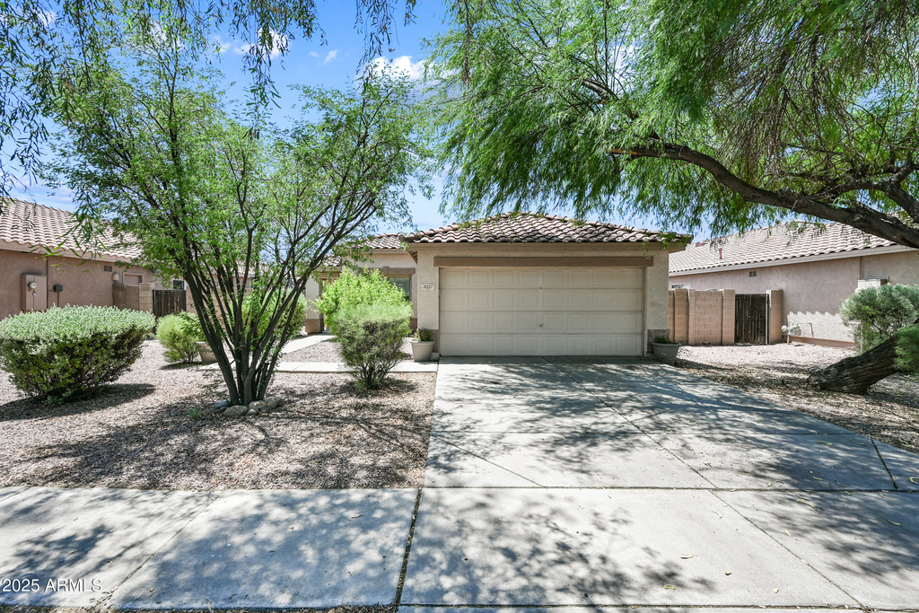 3057 W Lucia Drive - Photo 0