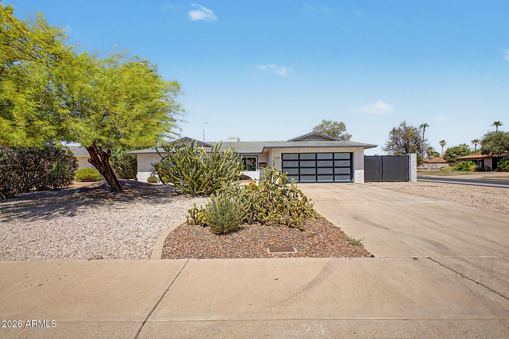 5228 E Karen Drive - Photo 2