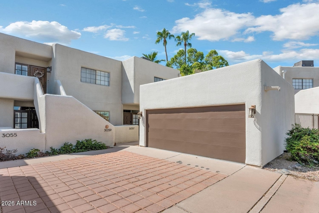 3057 E Rose Lane - Photo 31