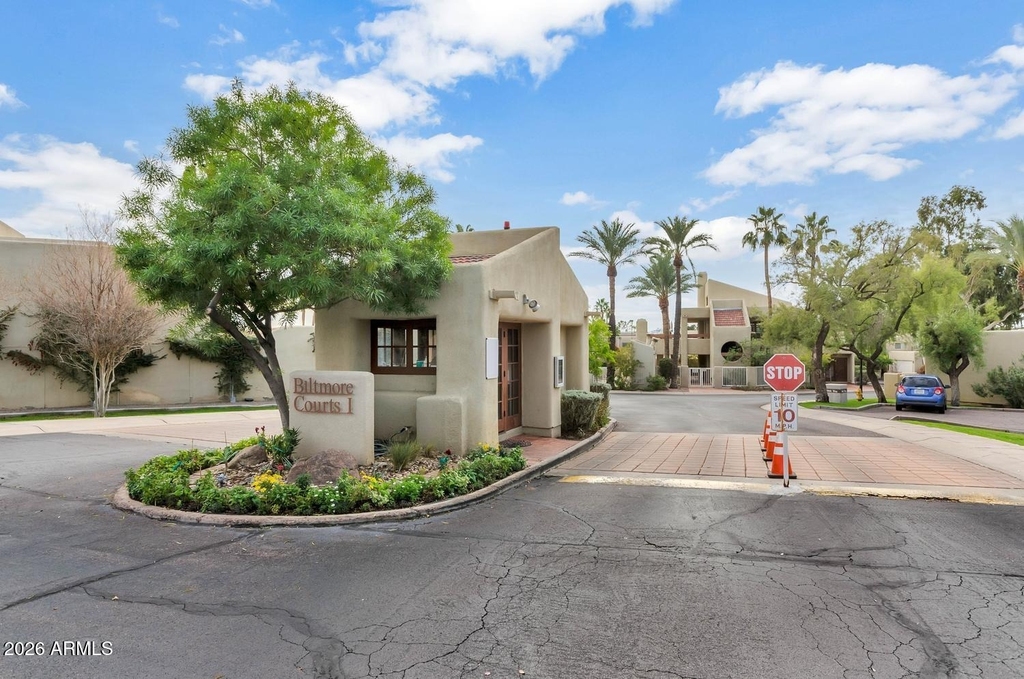 3057 E Rose Lane - Photo 30