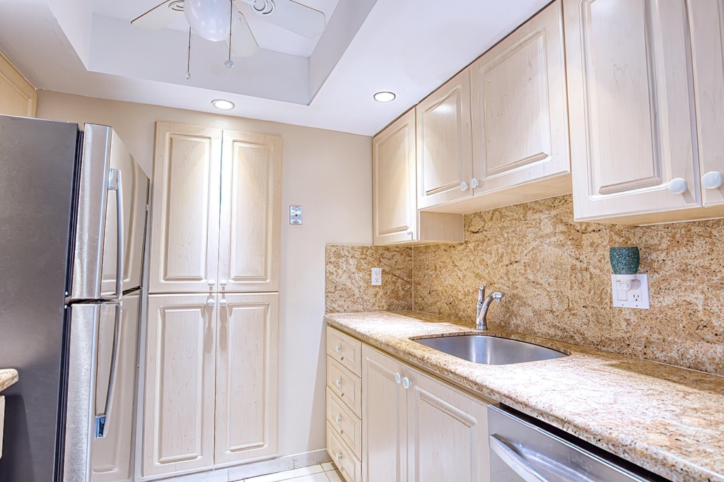 111 Briny Avenue - Photo 6