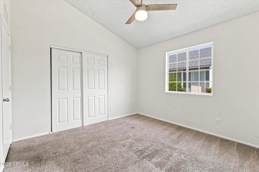 5960 W Oregon Avenue - Photo 9