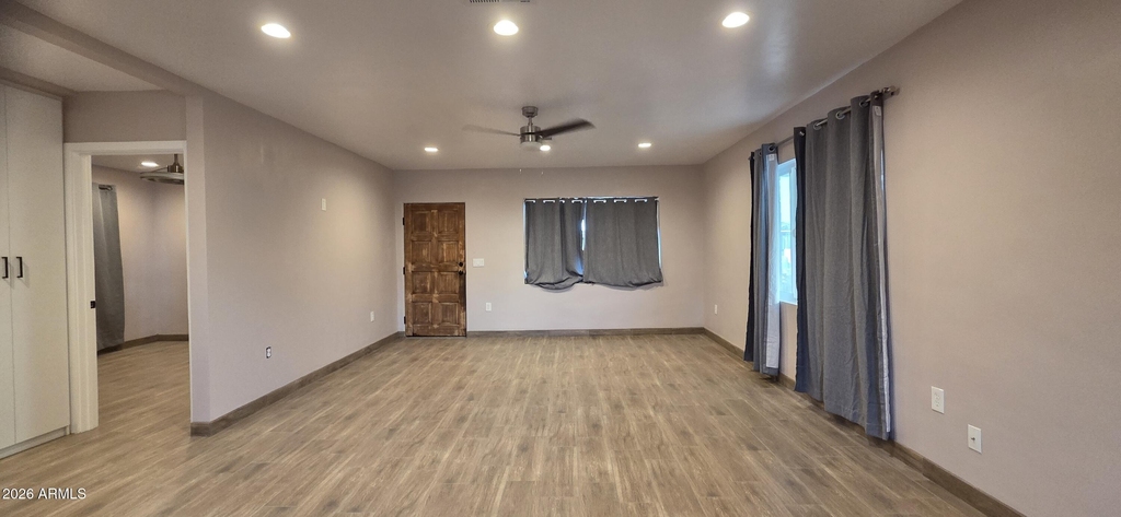 119 E Hill Drive E - Photo 14