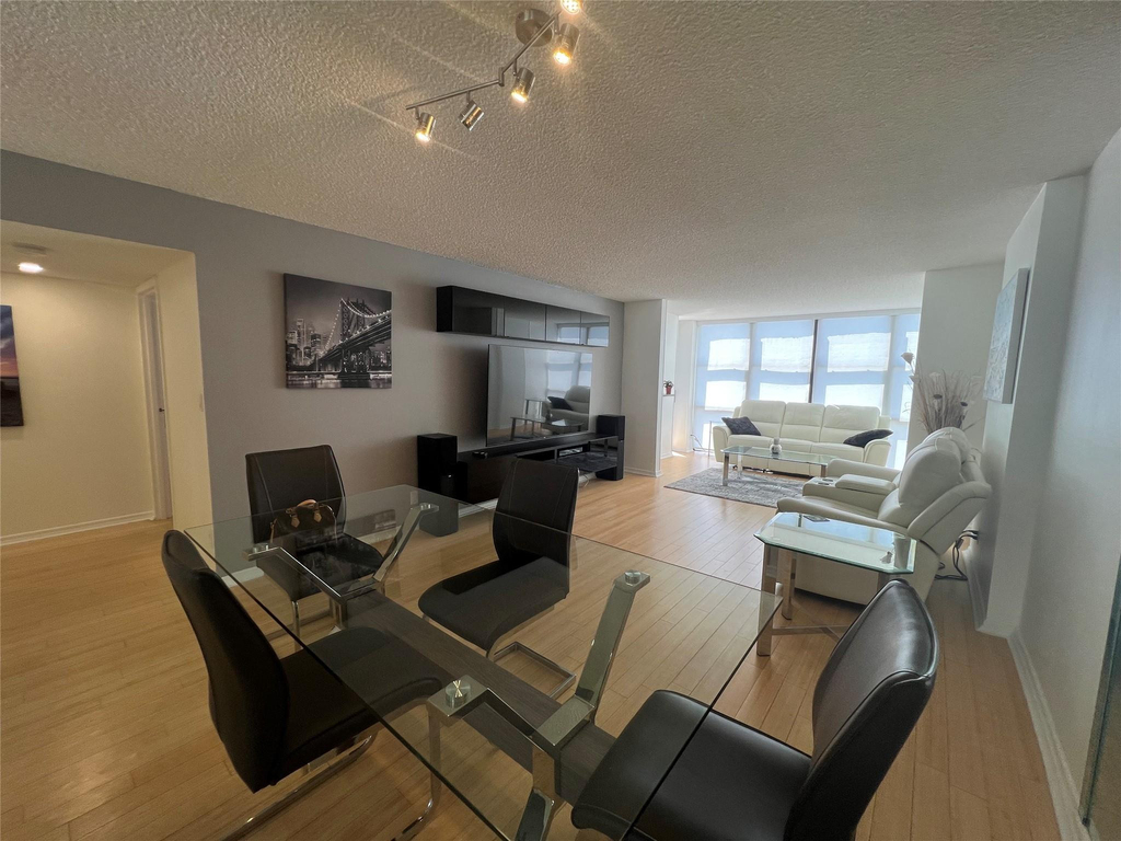 800 Parkview Drive - Photo 13
