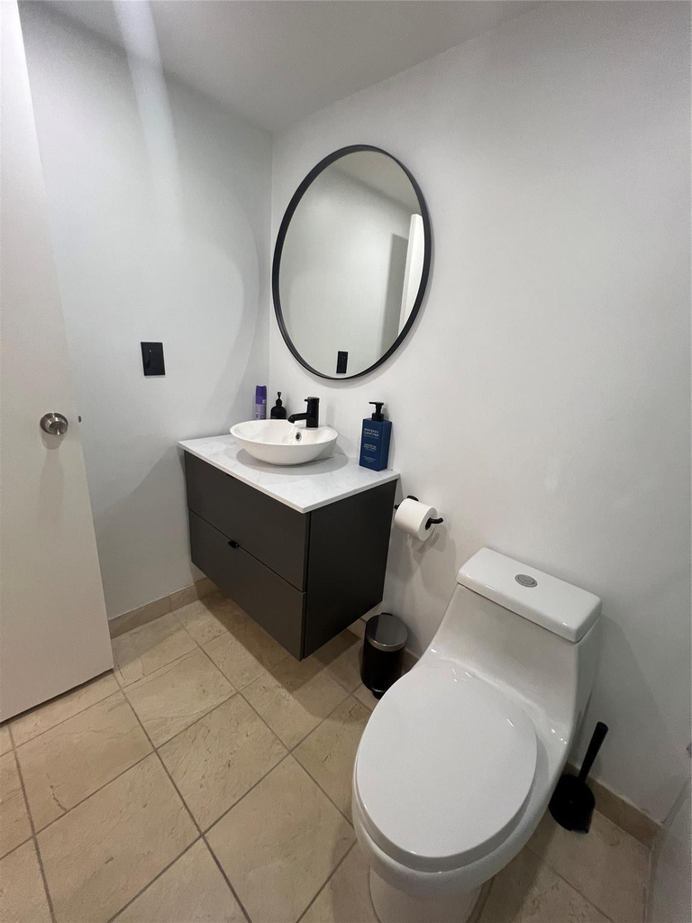 800 Parkview Drive - Photo 17