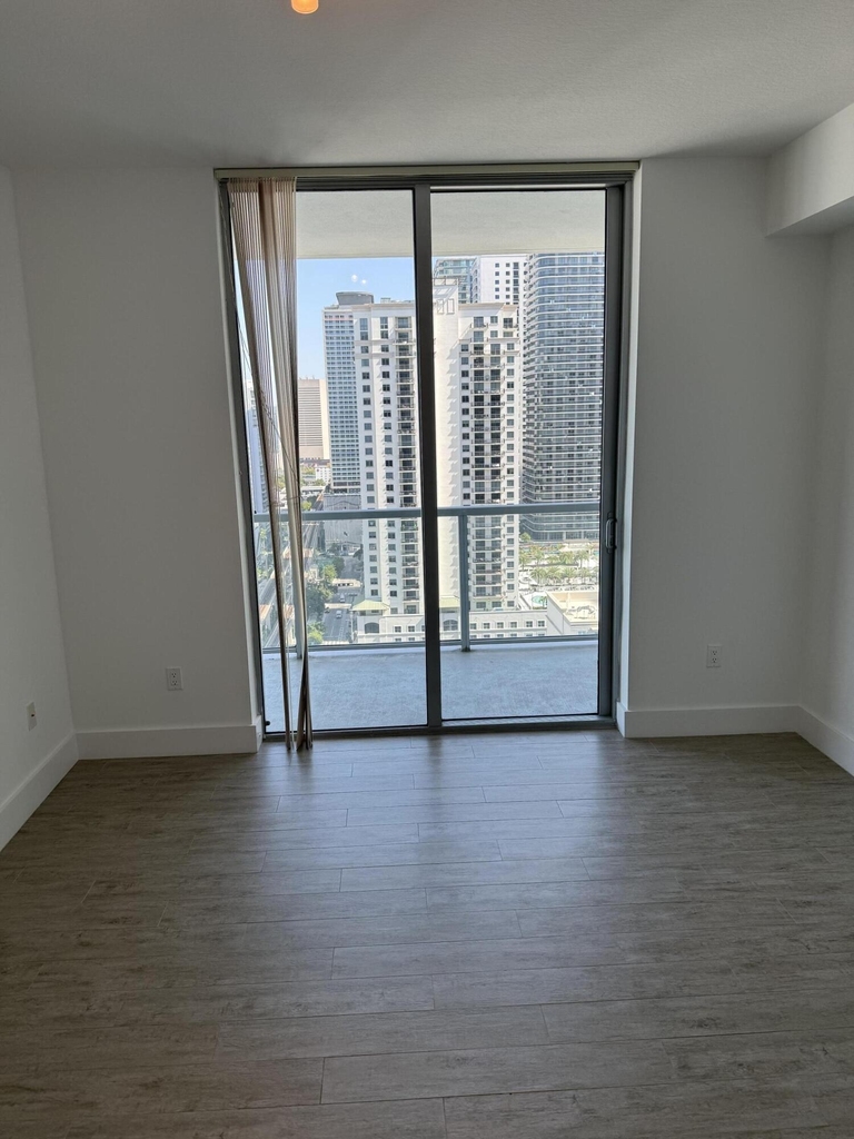 79 Sw 12th Street - Photo 13