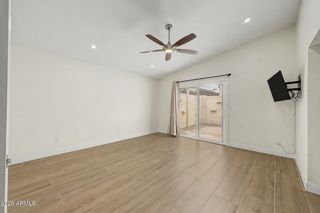 8711 E Latham Street - Photo 9