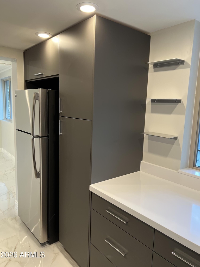 4727 E Lafayette Boulevard - Photo 2
