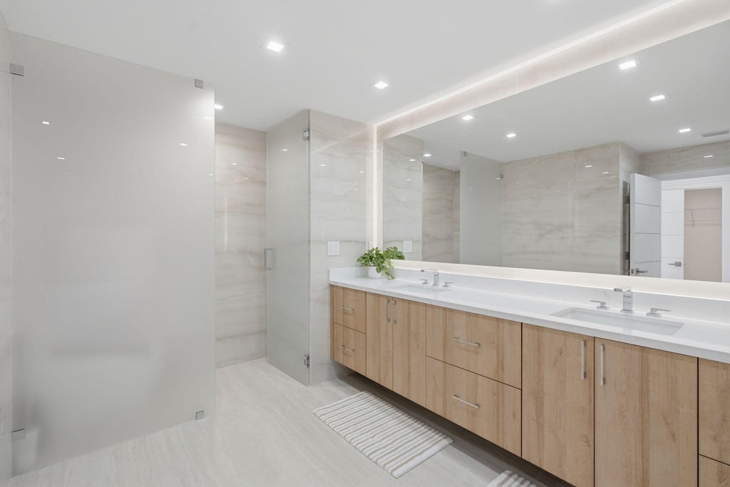 1173 Hillsboro Mile - Photo 16