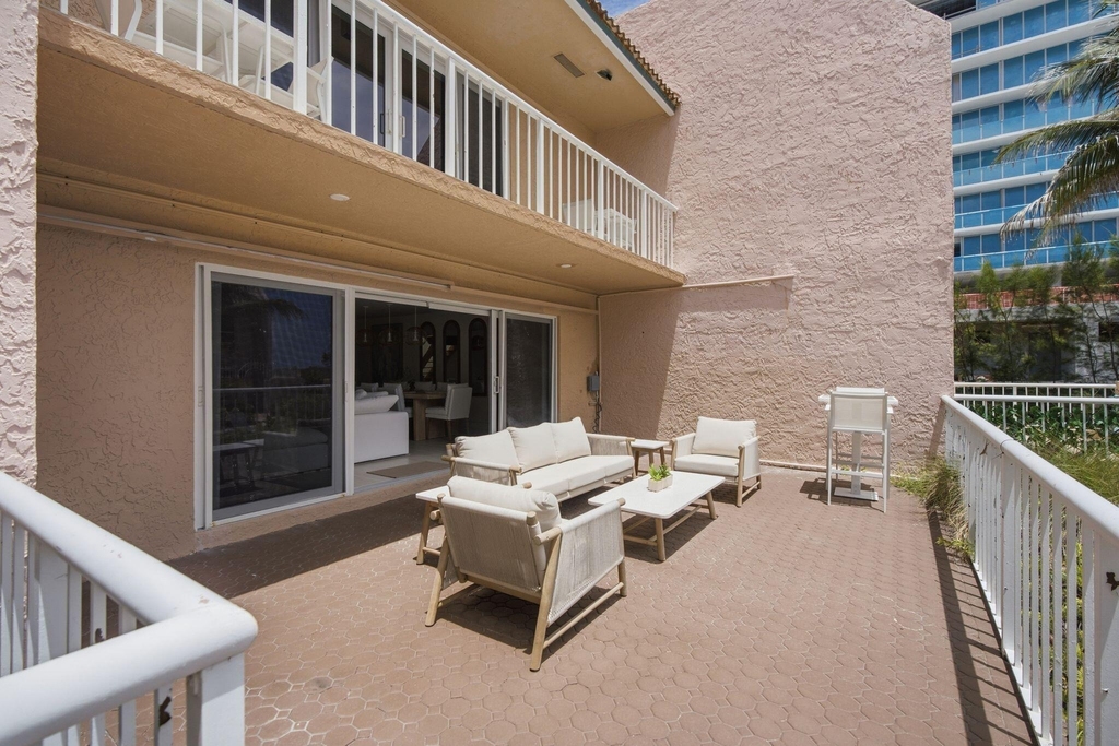 1173 Hillsboro Mile - Photo 59