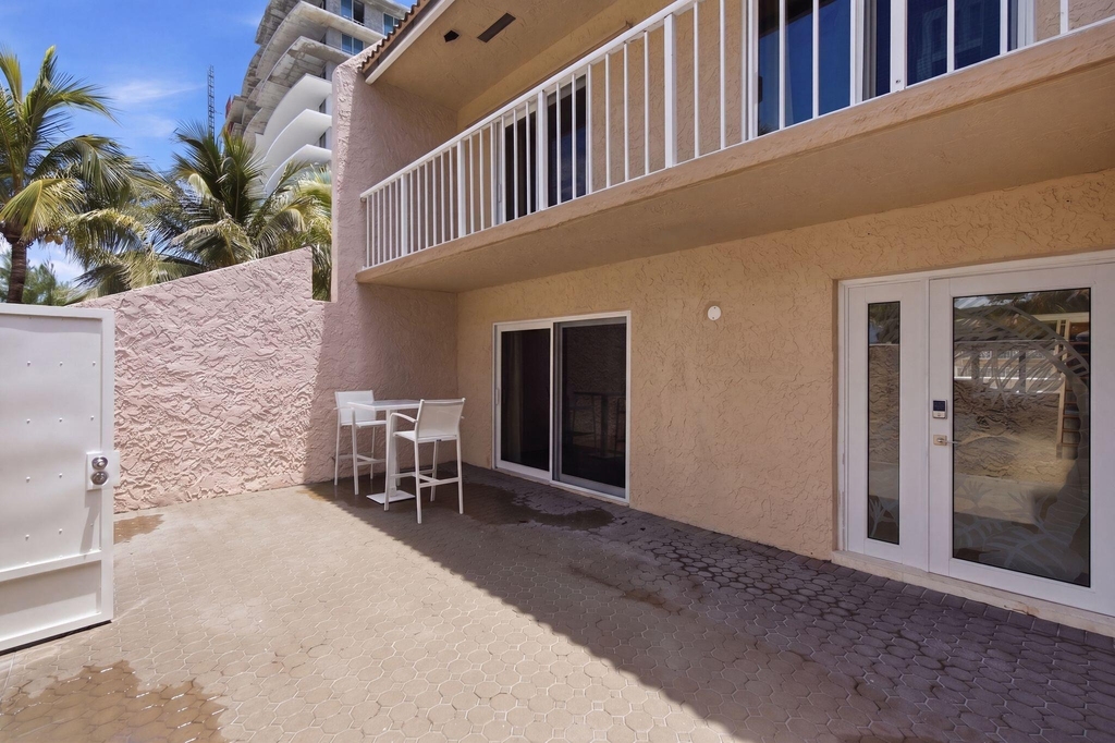 1173 Hillsboro Mile - Photo 13
