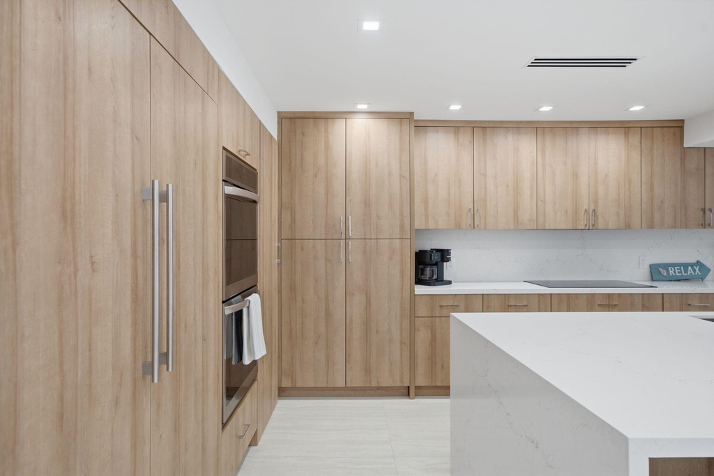 1173 Hillsboro Mile - Photo 25