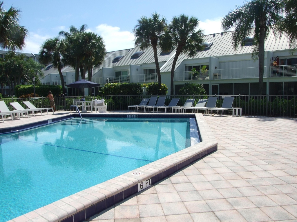 1605 Us-1 - Photo 25