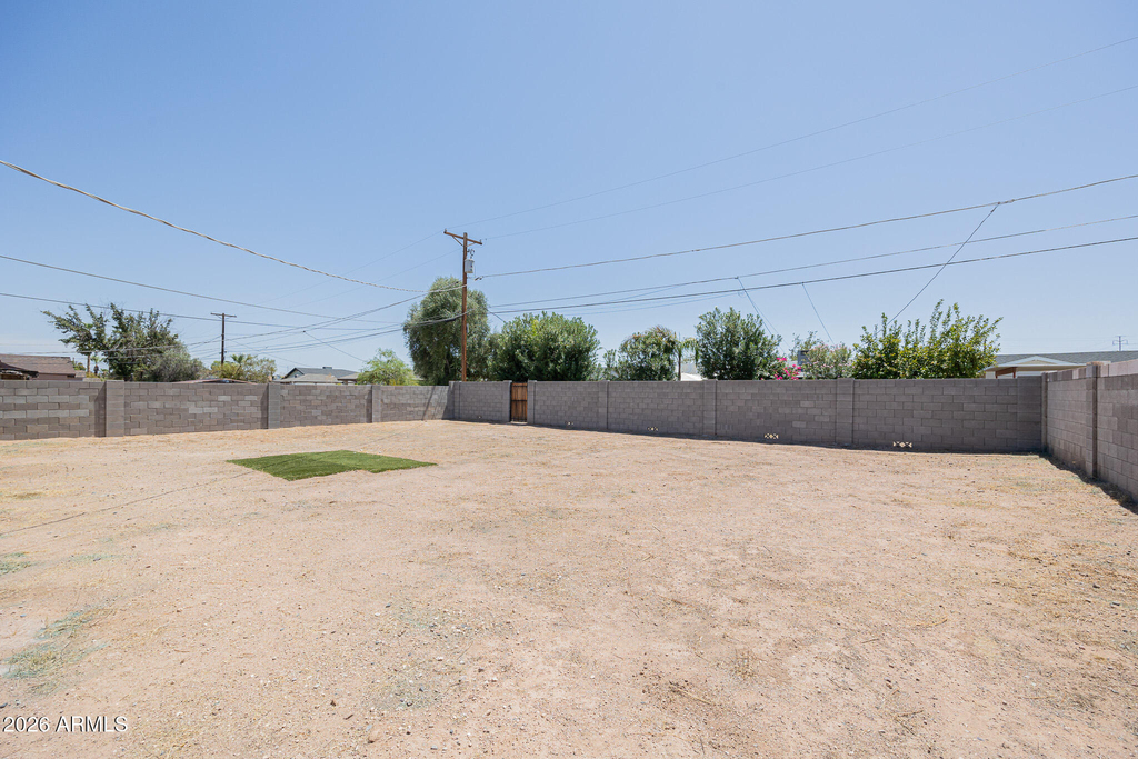 6637 E Wilshire Drive - Photo 22
