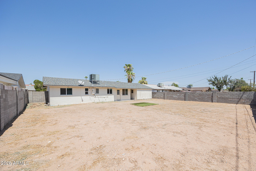 6637 E Wilshire Drive - Photo 21