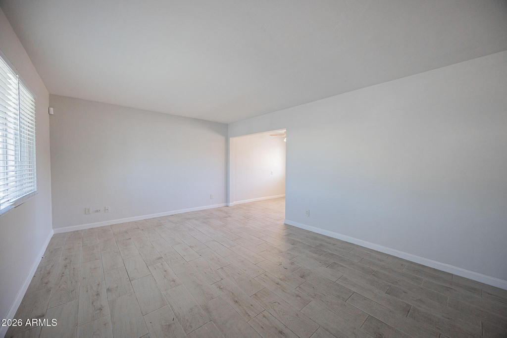 6637 E Wilshire Drive - Photo 5