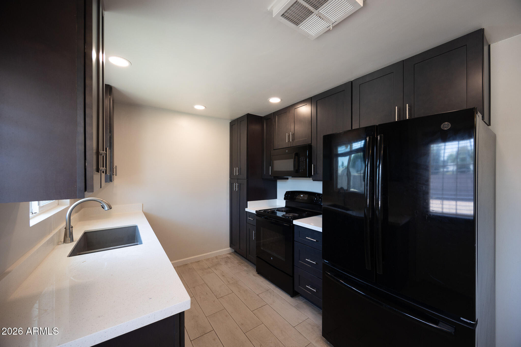 6637 E Wilshire Drive - Photo 8