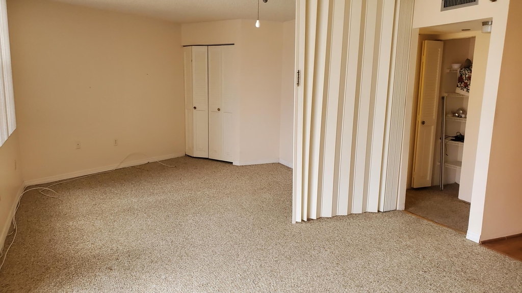 1000 St Charles Place - Photo 11
