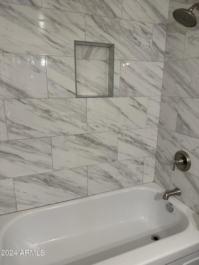 4701 N 68th Street - Photo 14