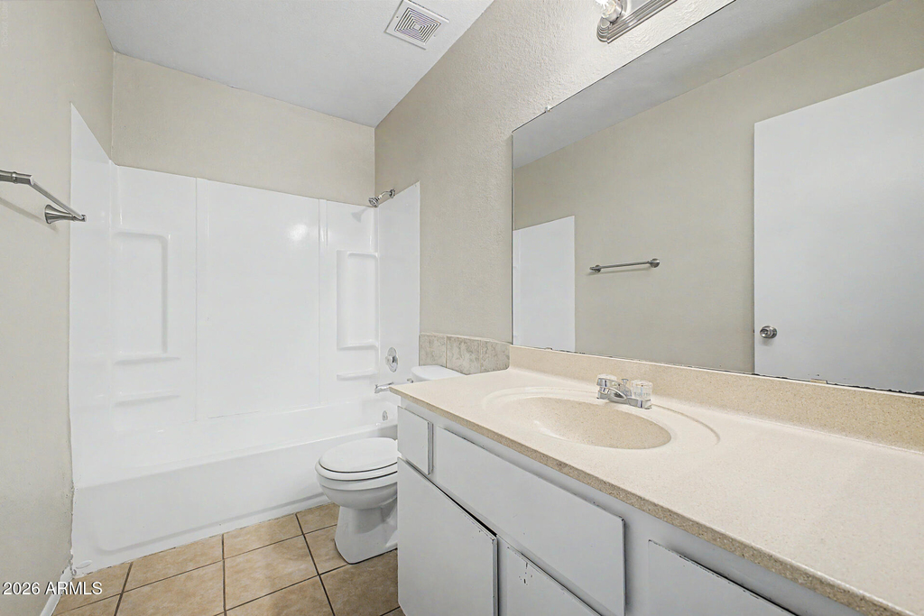 737 W 1st Avenue - Photo 12