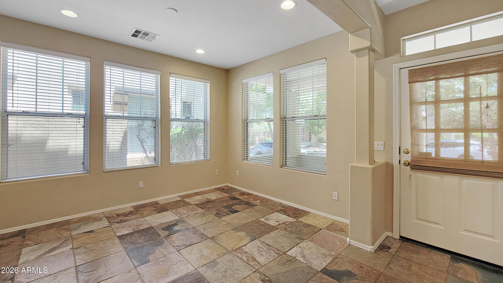 21156 W Elm Way - Photo 5