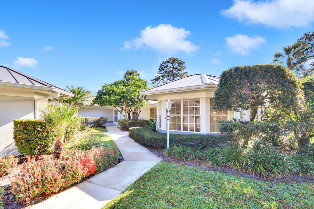 7340 Pine Creek Way - Photo 1