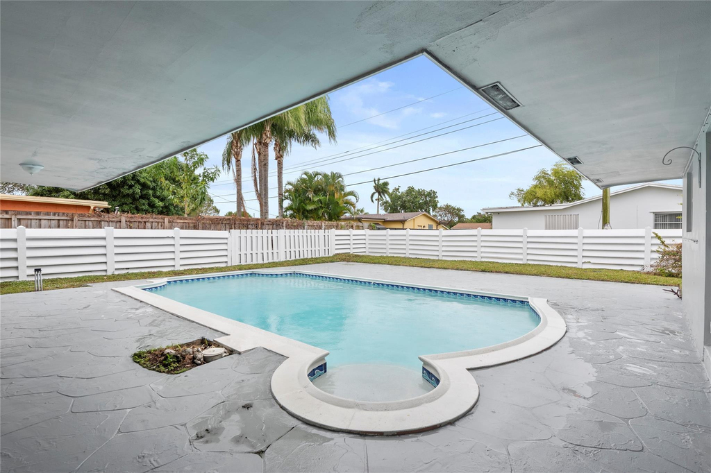 4490 Nw 8th Street - Photo 25