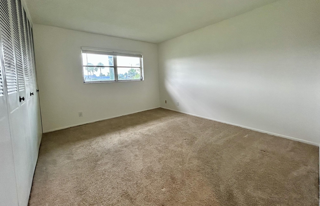 2895 Crosley Drive W - Photo 6