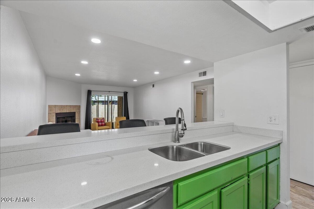 2515 N 52nd Street - Photo 7