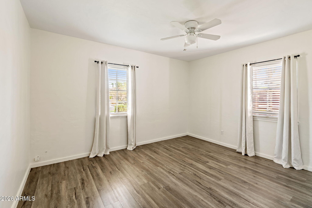 334 W Lewis Avenue - Photo 13