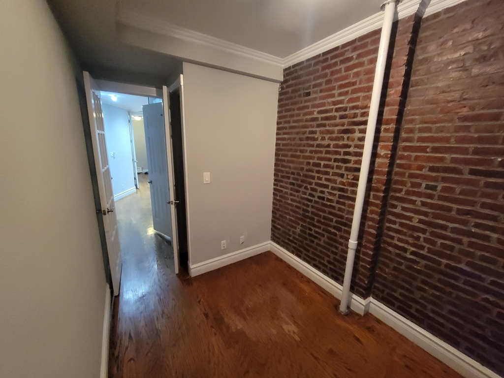 219 East 23rd Street - Photo 7