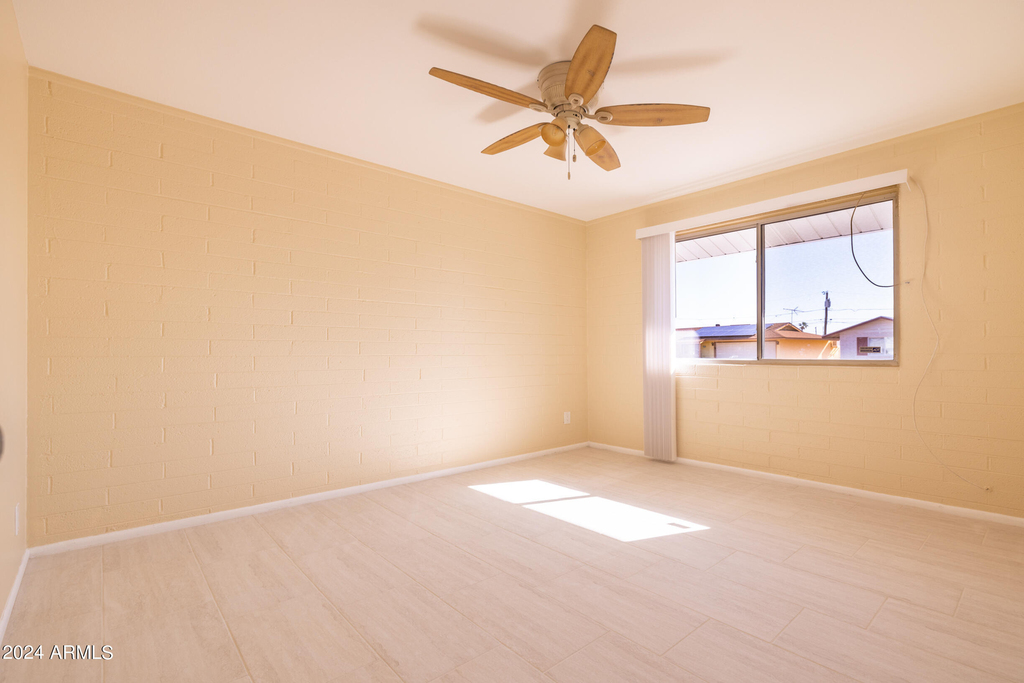 12208 N Pebble Beach Drive - Photo 12