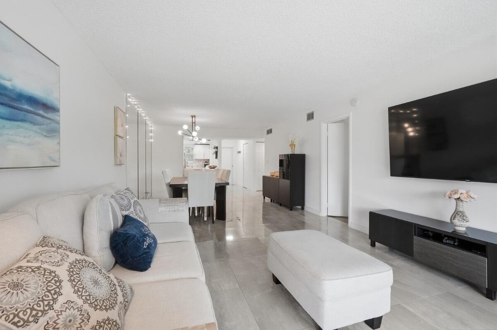 6100 Nw 44th Street - Photo 10