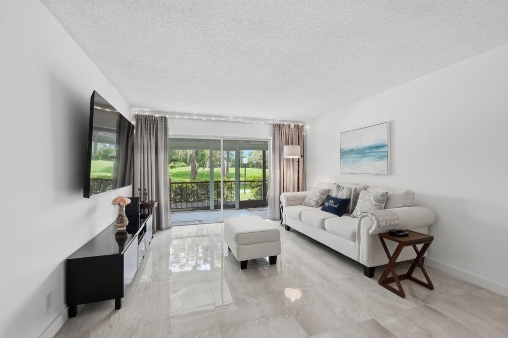 6100 Nw 44th Street - Photo 12