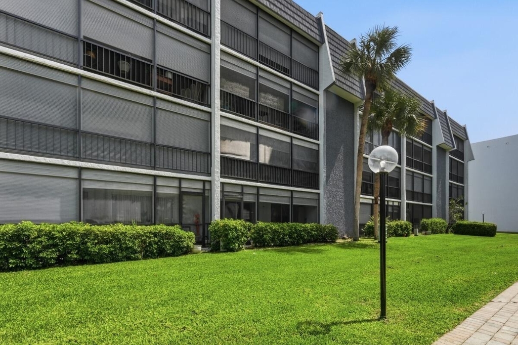 6100 Nw 44th Street - Photo 52