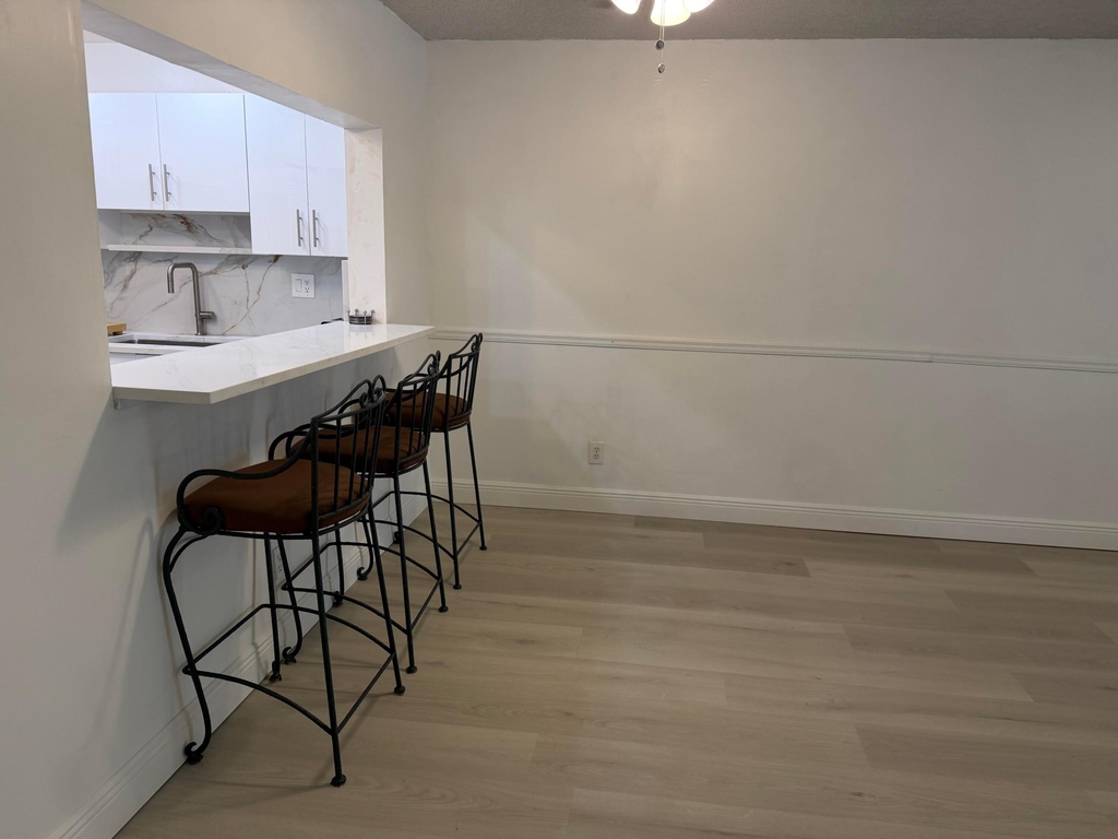 4147 Nw 90th Avenue - Photo 5