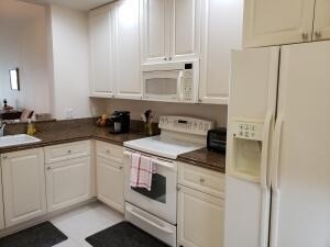 27 Harbour Isle Drive W - Photo 3