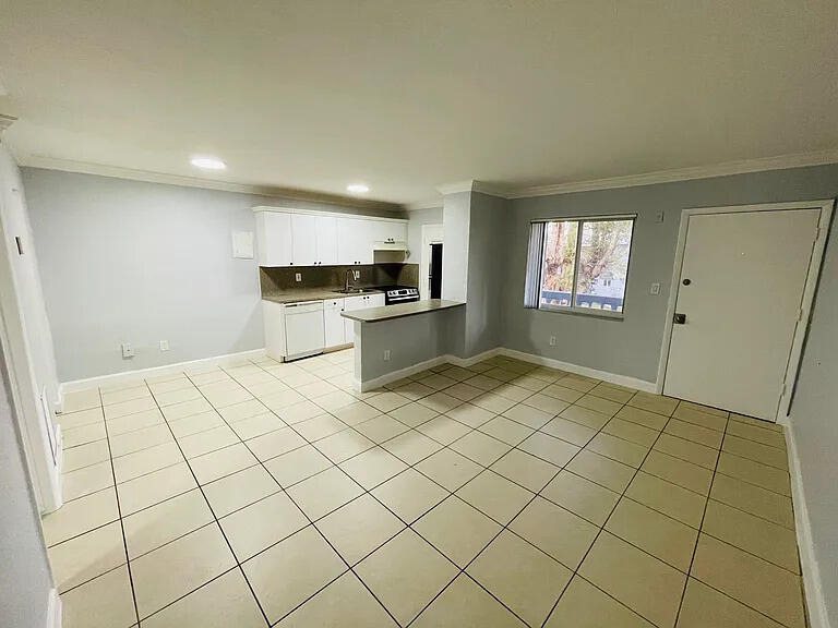 890 Nw 45 Avenue - Photo 1