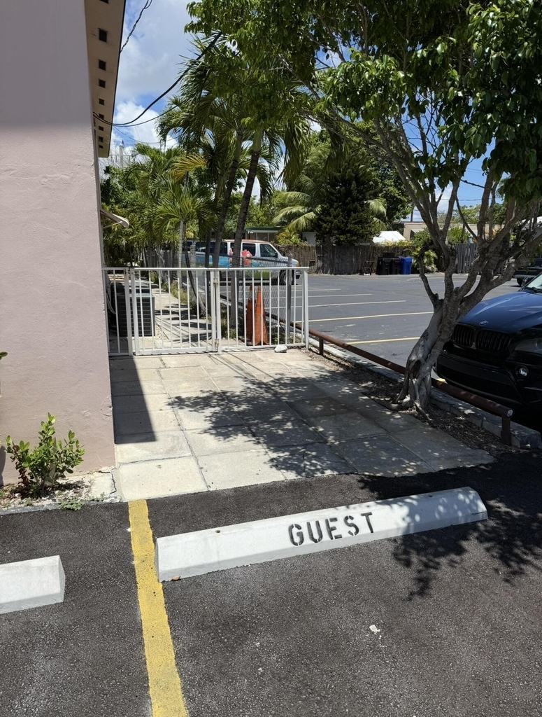 2017 Ne 18th Street - Photo 14