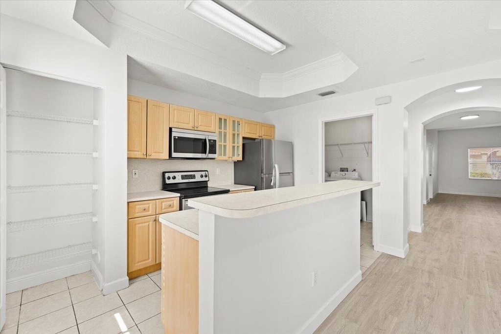 4962 Leeward Lane - Photo 10
