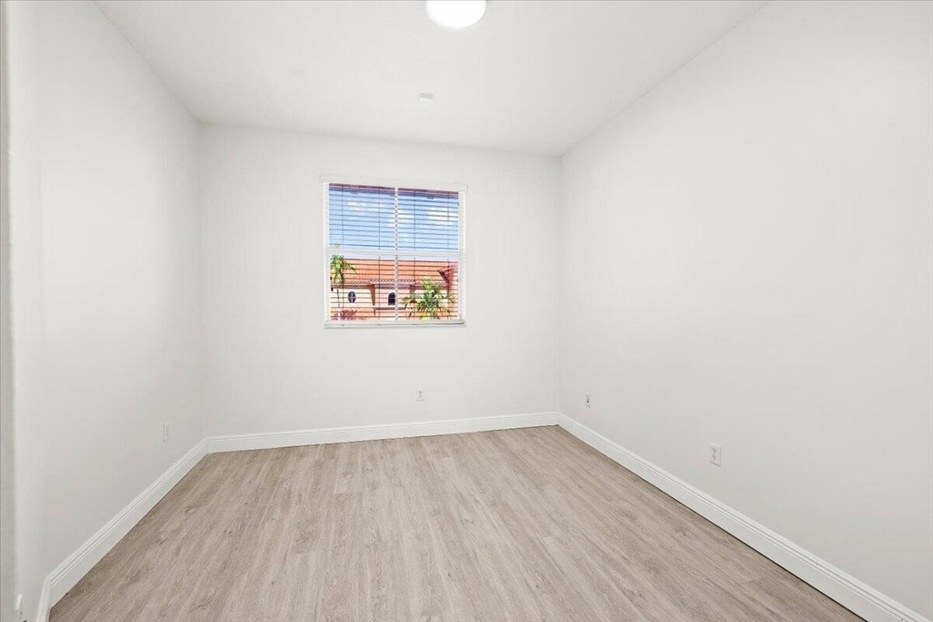 4962 Leeward Lane - Photo 21