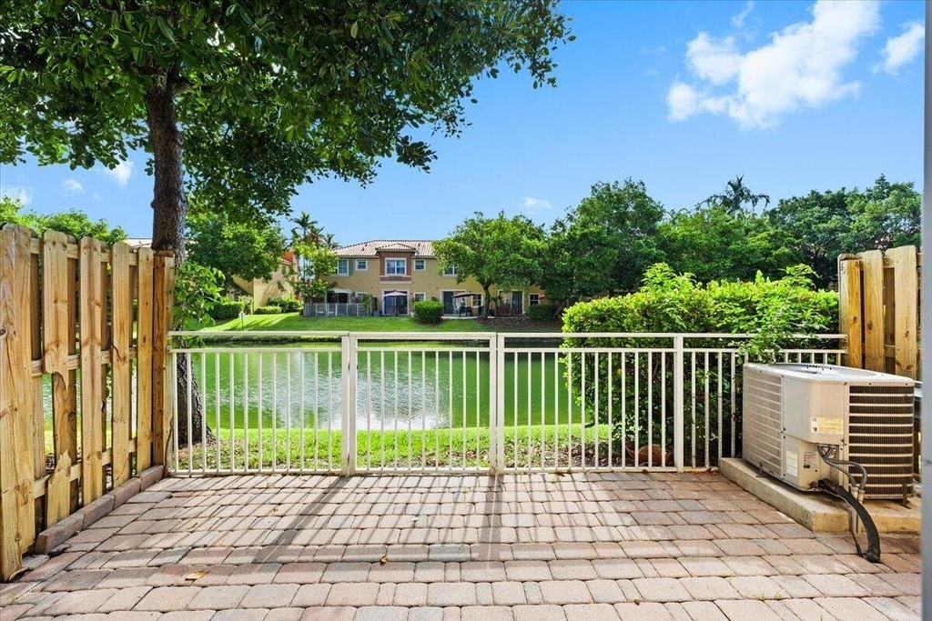 4962 Leeward Lane - Photo 23