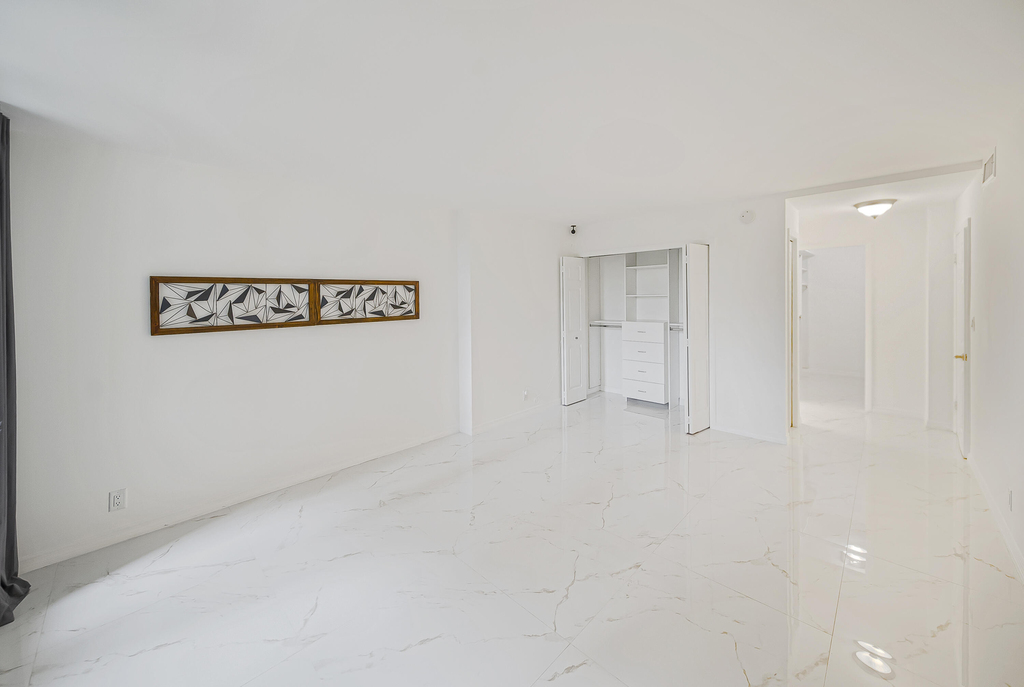 16300 Golf Club Road - Photo 11
