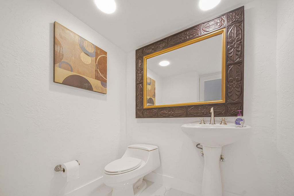 16300 Golf Club Road - Photo 9