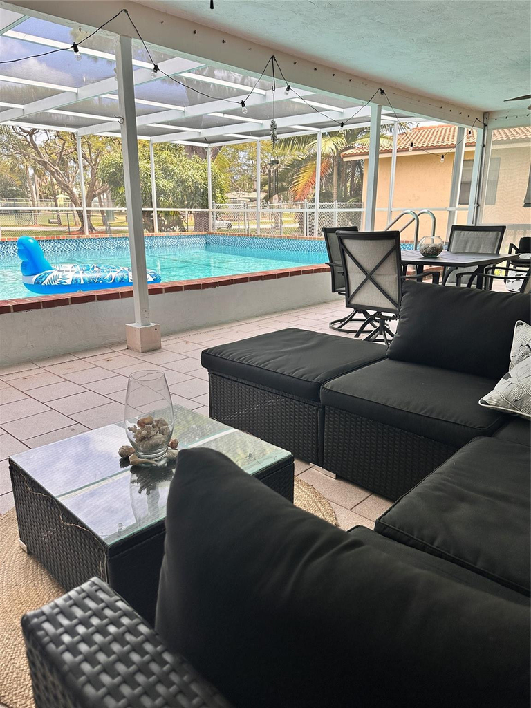 1098 Nw 15th Avenue - Photo 47