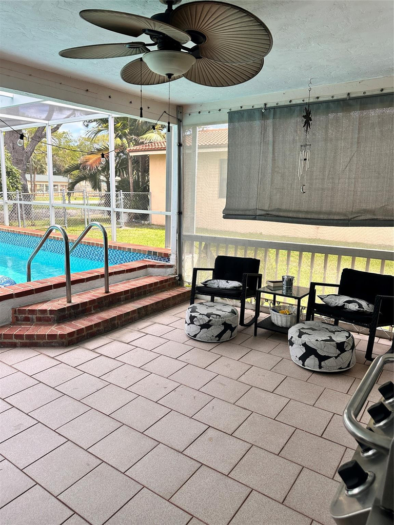 1098 Nw 15th Avenue - Photo 53
