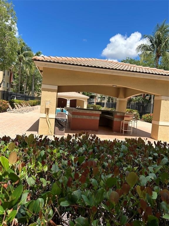 7085 Nova Drive - Photo 4