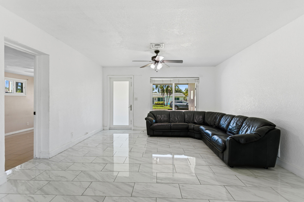 2748 Sw 46th Court - Photo 14